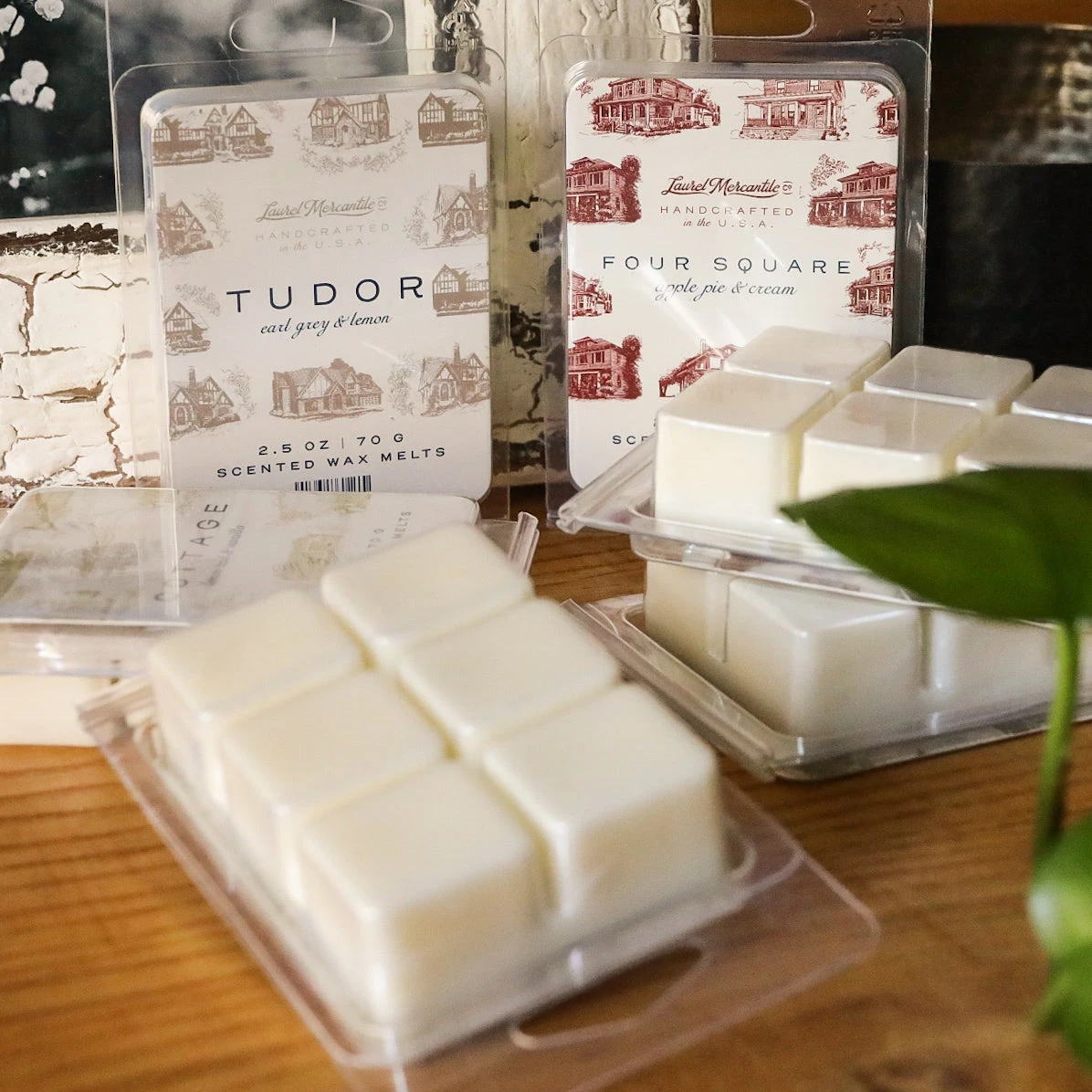 Tudor Wax Melt 2 Tudor Wax Melt - Image 2